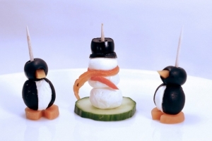 пингвинята из оливок и сыра